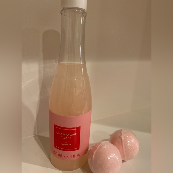 Belk - Champagne Toast Other - Bubble Bath Soak & Salts🫧🌸🛁